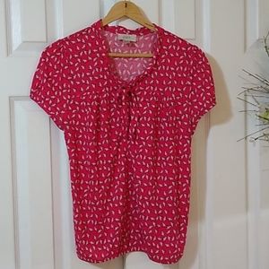 Cute and light pink top perfect for summer